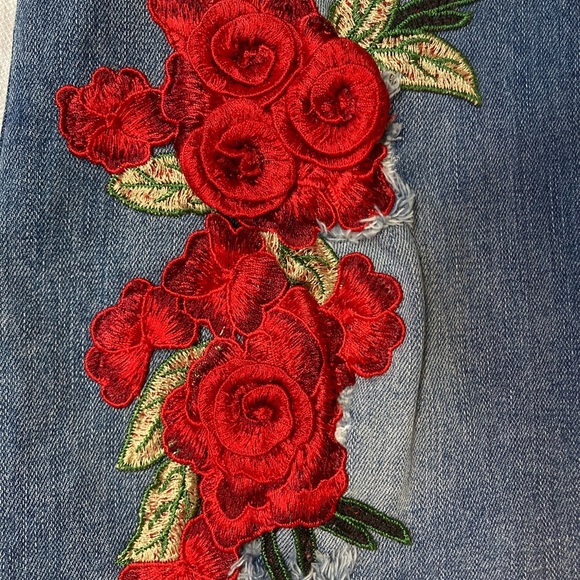 Emory Park Embroidered Cropped Jeans - Picture 8 of 11